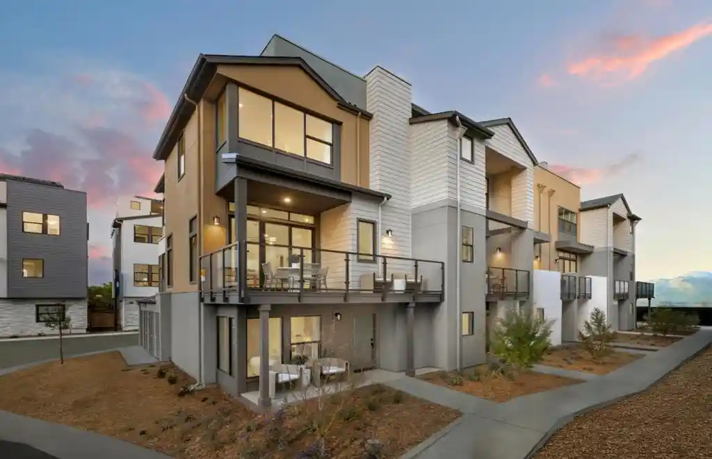 Townhouse for sale at 2805 Point Reyes, San Mateo, CA 94403 | MLS# ML82062323