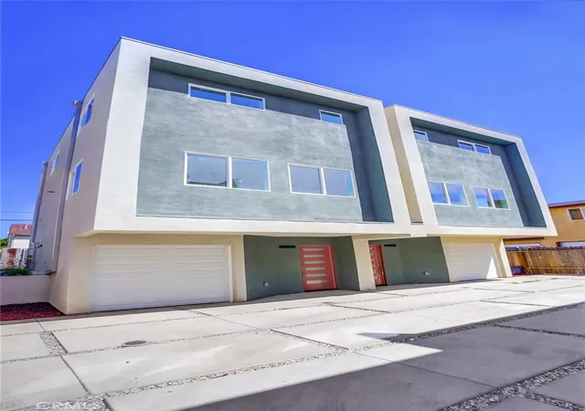 Photo 2 of House for sale at 1417 West 84th, Los Angeles, CA 90047 | MLS# RS26208008 | Listing updated on 2026-10-01