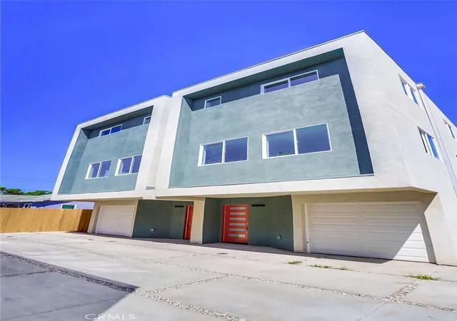 Photo 3 of House for sale at 1417 West 84th, Los Angeles, CA 90047 | MLS# RS26208008 | Listing updated on 2026-10-01