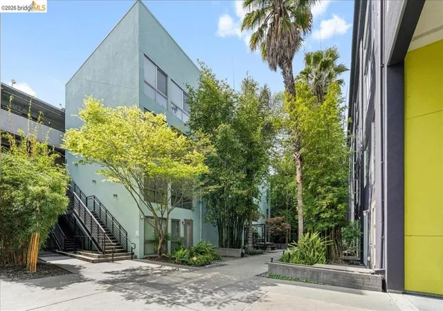Photo 3 of Condo for sale at 1201 Pine St #354, Oakland, CA 94607 | MLS# 41149154 | Listing updated on 2026-09-30