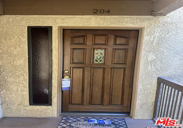 Photo 2 of Condo for sale at 236 N Louise St #204, Glendale, CA 91206 | MLS# 26992017 | Listing updated on 2026-09-23