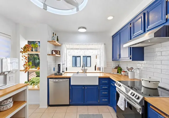 Photo 1 of Townhouse for sale at 9230 Lake Murray Blvd #G, San Diego, CA 92119 | MLS# PTP2607187 | Listing updated on 2026-10-11