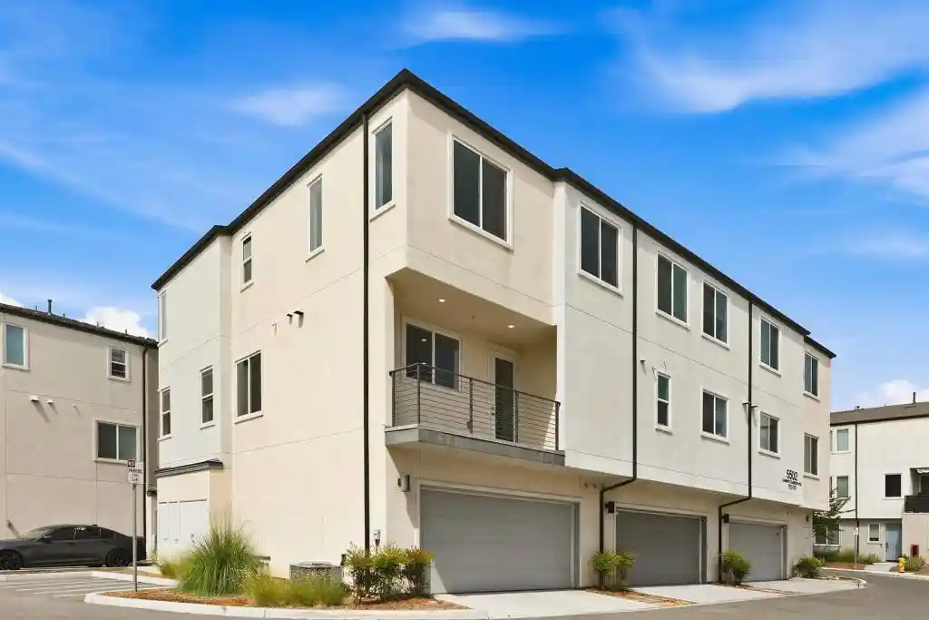 Photo 1 of Townhouse for sale at 5502 Caminito Sandwaves #172, San Diego, CA 92154 | MLS# 260023247SD | Listing updated on 2026-10-13