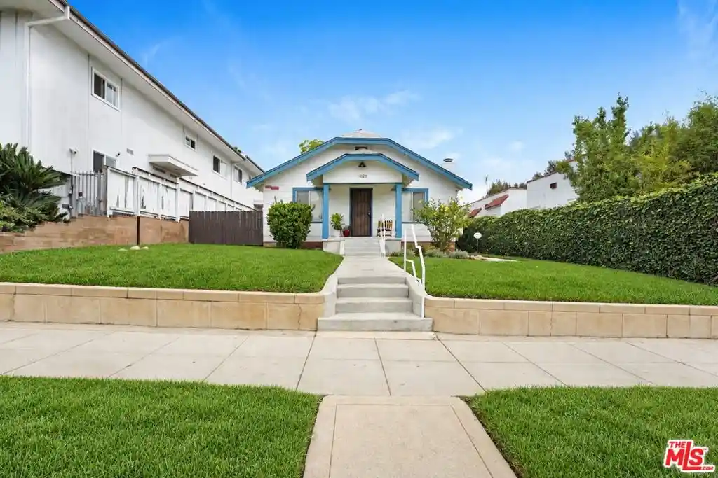 Photo 1 of Multi family home for sale at 1025 19th Street, Santa Monica, CA 90403 | MLS# 26992049 | Listing updated on 2026-10-14