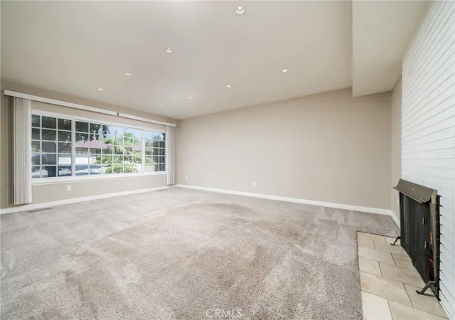 Photo 4 of Sale Pending at 952 Occidental Dr, Claremont, CA 91711 | MLS# CV26206344 | Listing updated on 2026-10-06