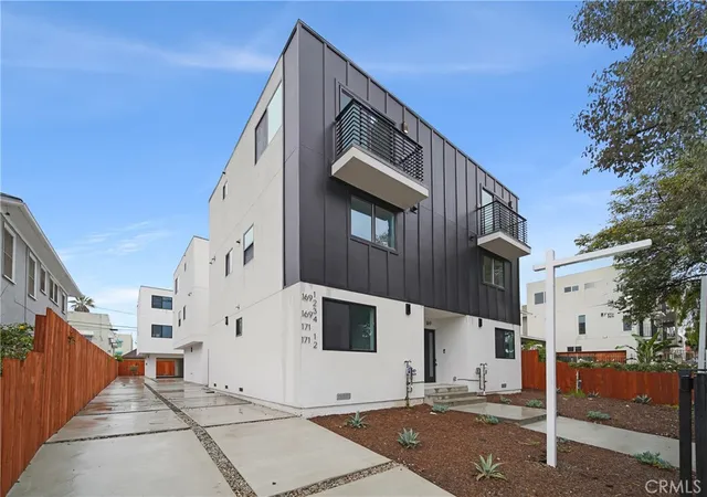 Photo 1 of Multi family home for sale at 171 S Hoover, Los Angeles, CA 90004 | MLS# BB26208194 | Listing updated on 2026-09-23