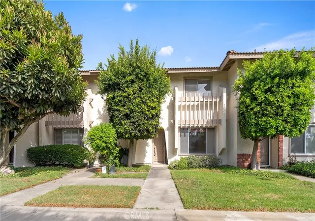 Photo 2 of Townhouse for sale at 15279 Cadiz, Westminster, CA 92683 | MLS# IG26208238 | Listing updated on 2026-09-30