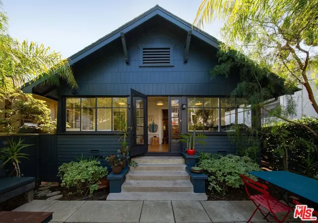 Photo 1 of Single family home for sale at 128 Park Pl, Venice, CA 90291 | MLS# 26989569 | Listing updated on 2026-10-07