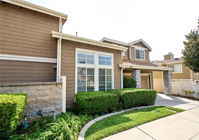 Photo 3 of Single family home for sale at 2080 New Hvn, Claremont, CA 91711 | MLS# CV26207857 | Listing updated on 2026-09-24