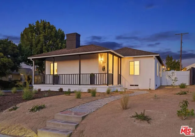 Photo 2 of Single family home for sale at 7800 S Victoria Ave, Los Angeles, CA 90043 | MLS# 26991783 | Listing updated on 2026-10-01
