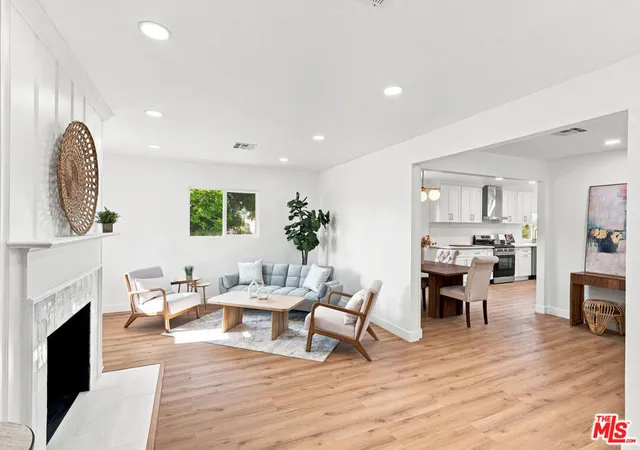 Photo 4 of Single family home for sale at 7800 S Victoria Ave, Los Angeles, CA 90043 | MLS# 26991783 | Listing updated on 2026-10-01