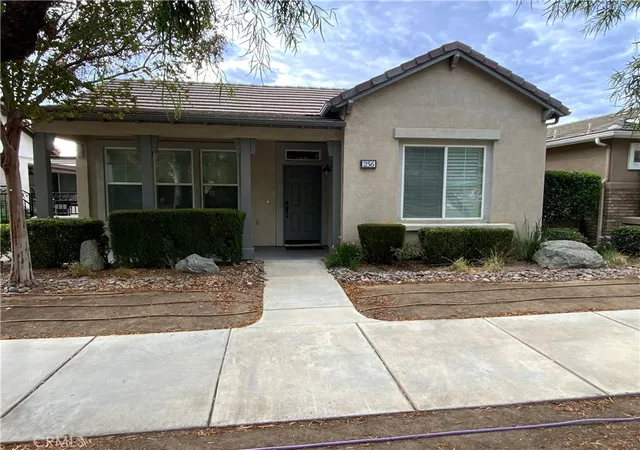 Photo 1 of Single family home for sale at 256 Four Seasons, Hemet, CA 92545 | MLS# IV26208294 | Listing updated on 2026-09-28
