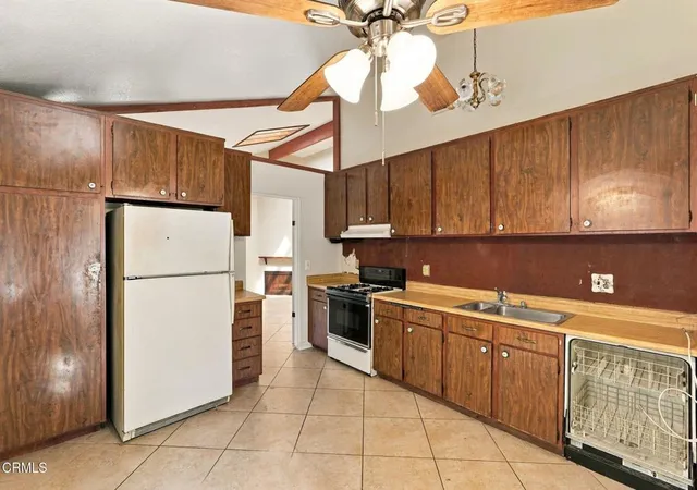 Photo 3 of Single family home for sale at 21802 Jinetes, Mission Viejo, CA 92691 | MLS# P1-28958 | Listing updated on 2026-10-02