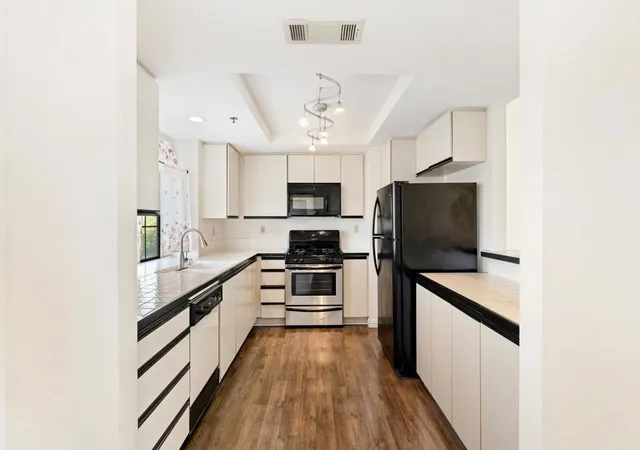 Photo 4 of Condo for sale at 68005 Lakeland Dr, Cathedral City, CA 92234 | MLS# 219153141DA | Listing updated on 2026-09-24