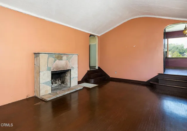 Photo 3 of Single family home for sale at 1341 Cambridge Dr, Glendale, CA 91205 | MLS# P1-28959 | Listing updated on 2026-10-07