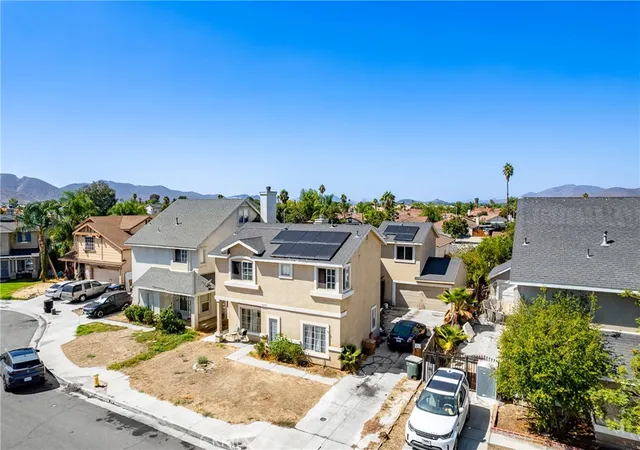 Photo 2 of Single family home for sale at 1453 Rabbit Peak Way, Hemet, CA 92545 | MLS# OC26207056 | Listing updated on 2026-10-03