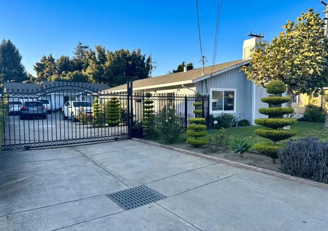 Photo 1 of Sale Pending at 507 E Lake Ave, Watsonville, CA 95076 | MLS# ML82062389 | Listing updated on 2026-10-06