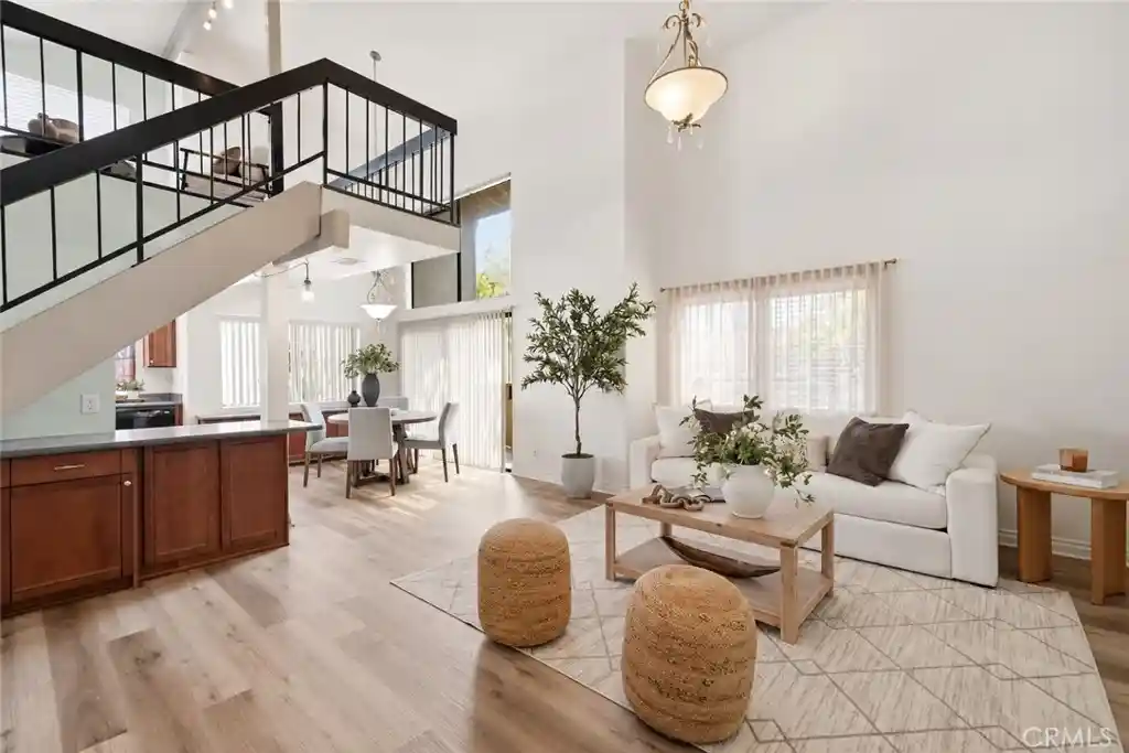 Condo for sale at 18433 Hatteras #507, Tarzana, CA 91356 | MLS# SR26208362