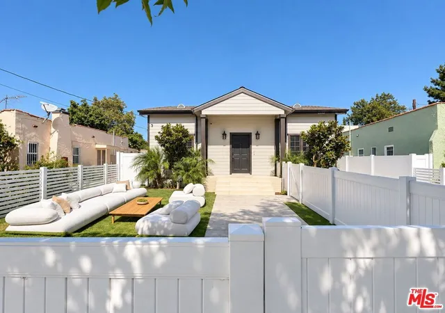 Photo 3 of Single family home for sale at 14153 Archwood St, Van Nuys, CA 91405 | MLS# 26990301 | Listing updated on 2026-10-06
