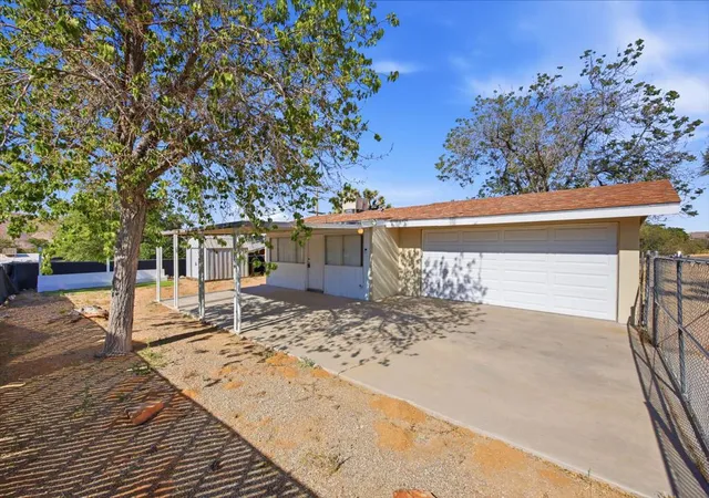 Photo 3 of Single family home for sale at 7798 Acoma Trl, Yucca Valley, CA 92284 | MLS# 219153152DA | Listing updated on 2026-09-25