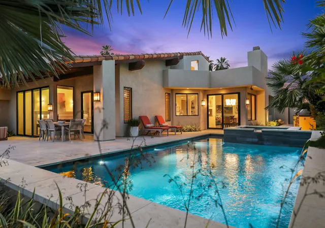 Listing Photo 5 - Condo for sale in building located at 55830 Pinehurst, La Quinta, CA 92253