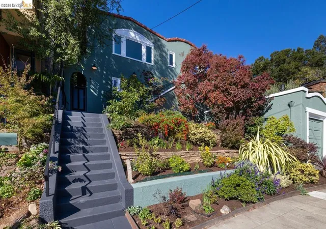 Photo 2 of Sale Pending at 5981 Chabolyn Ter, Oakland, CA 94618 | MLS# 41149230 | Listing updated on 2026-10-08