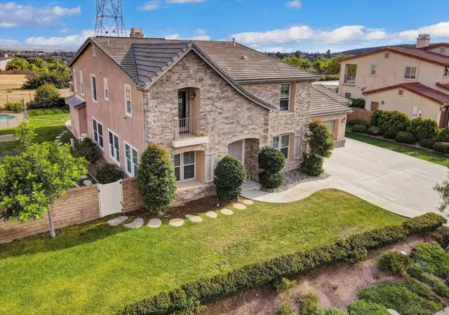 Photo 3 of Single family home for sale at 3176 Via Viganello, Chula Vista, CA 91914 | MLS# 260023303SD | Listing updated on 2026-10-01