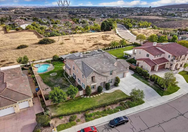Photo 4 of Single family home for sale at 3176 Via Viganello, Chula Vista, CA 91914 | MLS# 260023303SD | Listing updated on 2026-10-01