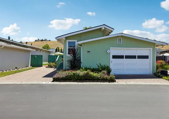Manufactured home for sale at 417 Ml Pond #417, San Jose, CA 95125 | MLS# ML82062447