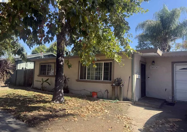 Photo 1 of Sale Pending at 24074 Dotson Ct, Hayward, CA 94544 | MLS# 41149255 | Listing updated on 2026-10-04