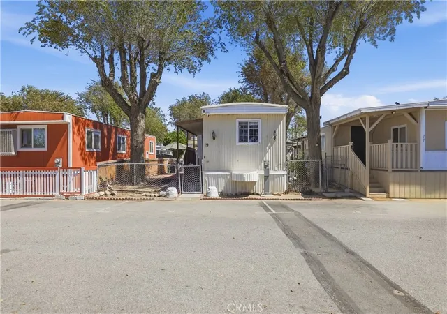 Photo 1 of Manufactured home for sale at 1617 E Ave I #19, Lancaster, CA 93535 | MLS# SR26208663 | Listing updated on 2026-09-24