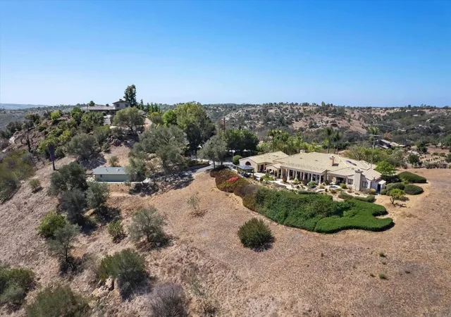 Photo 3 of Single family home for sale at 2258 Gird Rd, Fallbrook, CA 92028 | MLS# NDP2608918 | Listing updated on 2026-10-01