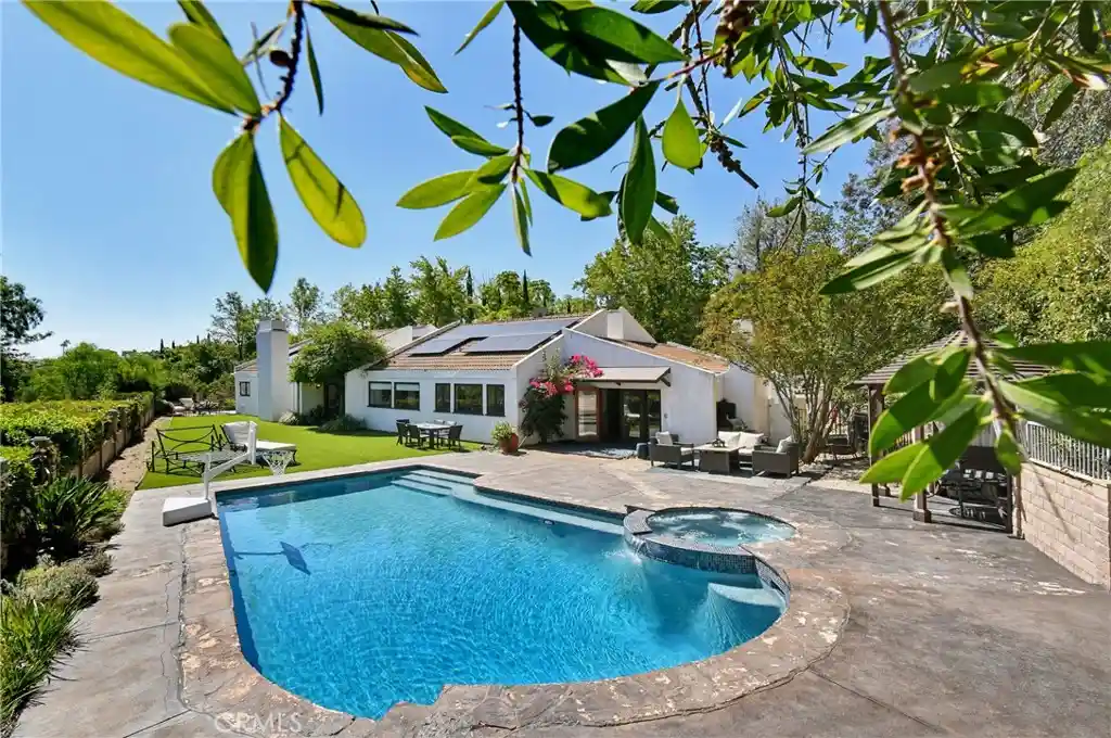 Photo 1 of Single family home for sale at 191 Dapplegray, Bell Canyon, CA 91307 | MLS# SR26200695 | Listing updated on 2026-10-20