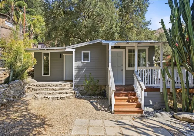 Photo 1 of Single family home for sale at 570 Brookside Ln, Sierra Madre, CA 91024 | MLS# AR26205923 | Listing updated on 2026-10-11