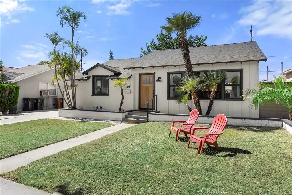 Photo 1 of Sale Pending at 109 S Vermont Ave, Fullerton, CA 92833 | MLS# PW26206987 | Listing updated on 2026-10-21