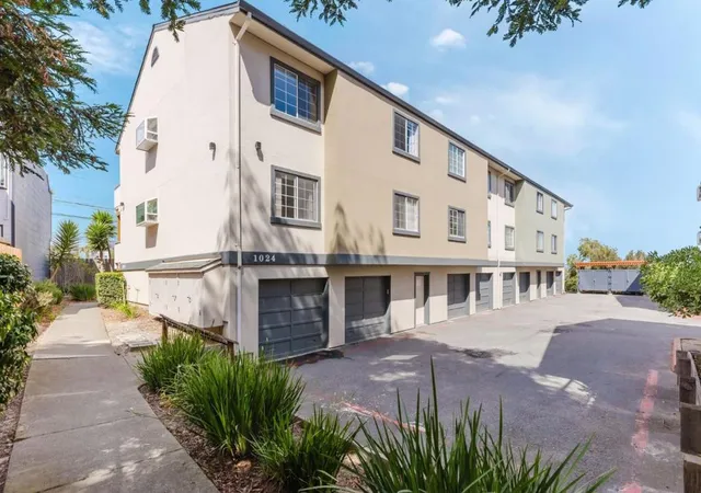 Photo 3 of Condo for sale at 1024 San Luis Cir #722, Daly City, CA 94014 | MLS# ML82062475 | Listing updated on 2026-10-05