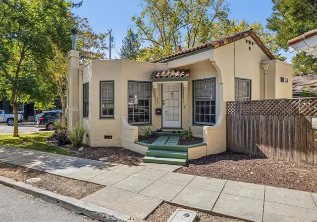 Photo 2 of Sale Pending at 790792 Palo Alto Ave, Palo Alto, CA 94301 | MLS# ML82062478 | Listing updated on 2026-10-06