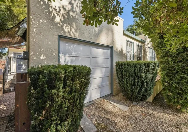 Photo 8 of Sale Pending at 790792 Palo Alto Ave, Palo Alto, CA 94301 | MLS# ML82062478 | Listing updated on 2026-10-06
