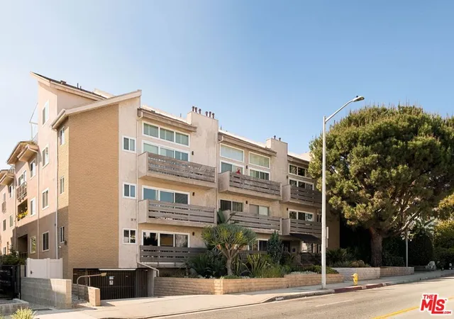 Photo 3 of Condo for sale at 1021 N Crescent Hts Blvd #207, Los Angeles, CA 90046 | MLS# 26992473 | Listing updated on 2026-10-10