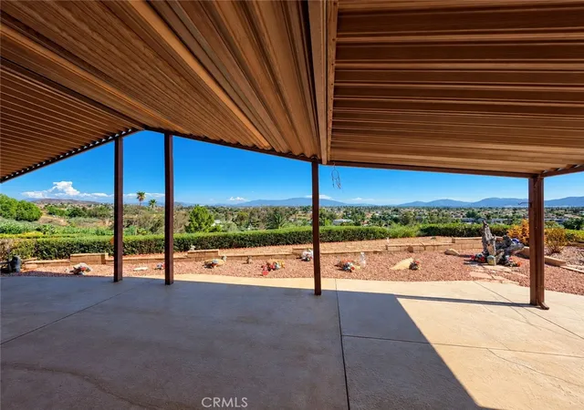 Photo 3 of Manufactured home for sale at 38660 Via Amarilla, Murrieta, CA 92563 | MLS# PW26208628 | Listing updated on 2026-09-27