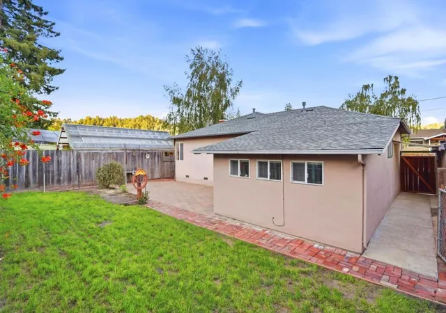 Photo 2 of Single family home for sale at 6005 Valley Dr, Felton, CA 95018 | MLS# ML82062490 | Listing updated on 2026-10-02