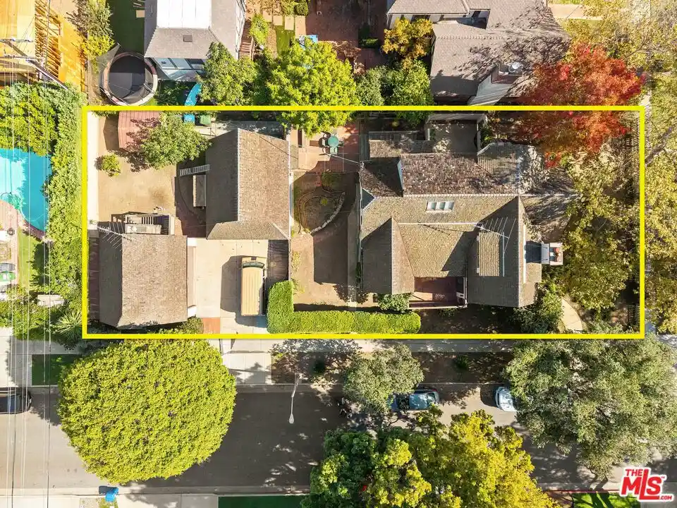 Photo 1 of Single family home for sale at 1902 Georgina Ave, Santa Monica, CA 90402 | MLS# 26992041 | Listing updated on 2026-10-23