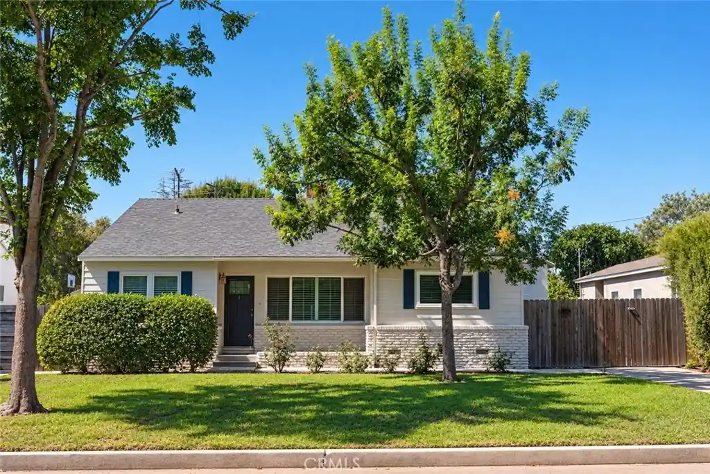 Photo 1 of Sale Pending at 6015 Sunnyslope Ave, Van Nuys, CA 91401 | MLS# SR26208779 | Listing updated on 2026-10-16