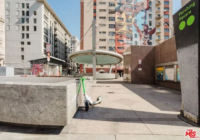 Listing Photo 5 - Condo for sale in building located at 312 W 5Th St, Los Angeles, CA 90013 - Unit #1112