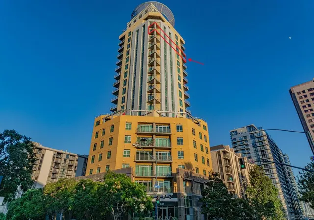 Listing Photo 5 - Condo for sale in building located at 801 Ash St, San Diego, CA 92101 - Unit #1701