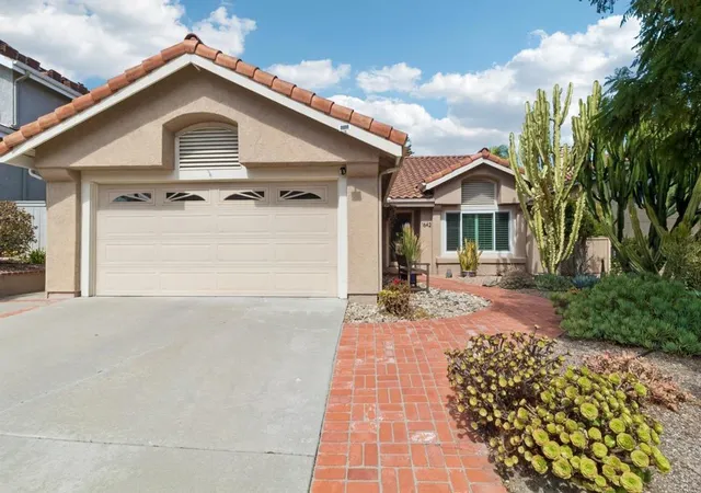 Photo 1 of Sale Pending at 1642 Marbella Dr, Vista, CA 92081 | MLS# NDP2608926 | Listing updated on 2026-10-01