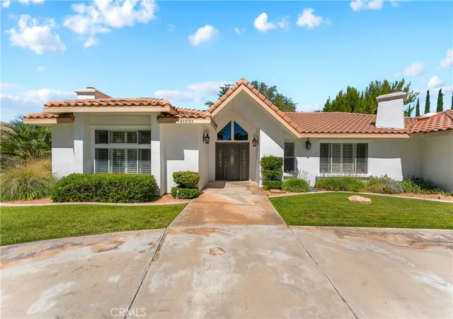 Photo 3 of Single family home for sale at 41901 Calle Clarita, Lancaster, CA 93536 | MLS# SR26207357 | Listing updated on 2026-09-25