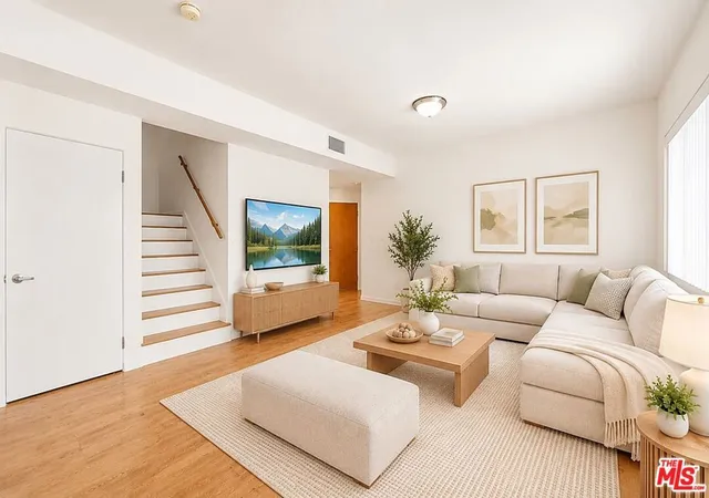 Listing Photo 3 - Condo for sale in building located at 2864 Sunset Pl, Los Angeles, CA 90005 - Unit #201