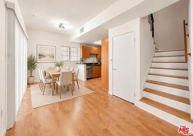 Listing Photo 5 - Condo for sale in building located at 2864 Sunset Pl, Los Angeles, CA 90005 - Unit #201