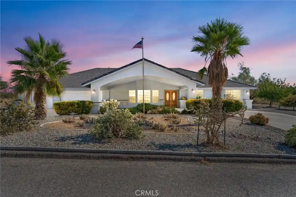 Photo 1 of Single family home for sale at 16733 Muni, Apple Valley, CA 92307 | MLS# IG26172419 | Listing updated on 2026-10-13